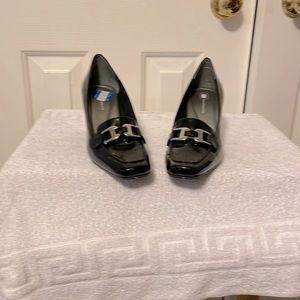 Liz Claiborne patent leather shoes, size 7.5